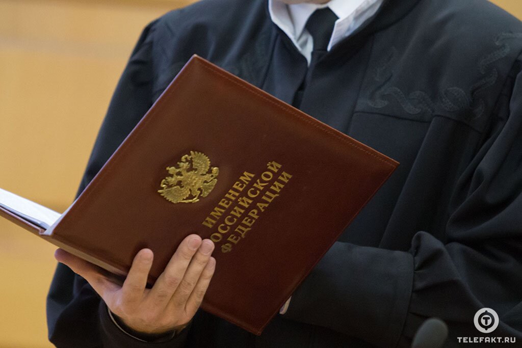 Врача, по вине которого после прививки погиб младенец, освободили от наказания