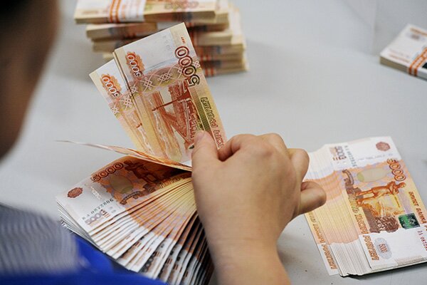 Бюджет Челябинска заметно пополнили строительная компания и супермаркет