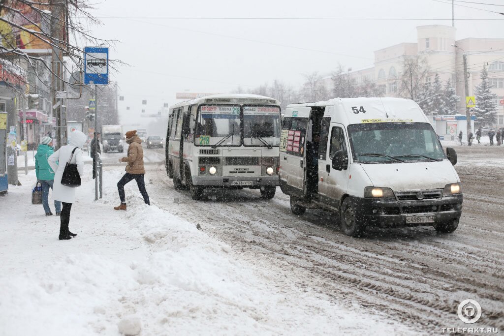 Водитель маршрутного автобуса ПАЗ сбил пешехода